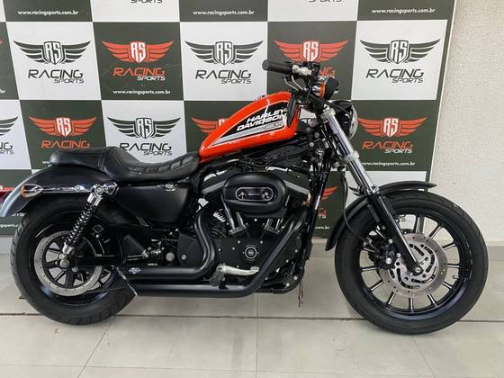 HARLEY-DAVIDSON SPORTSTER XL 883 